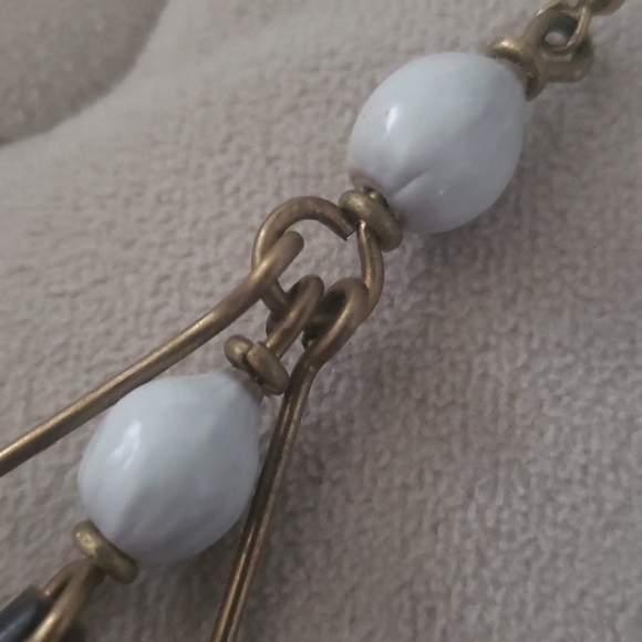 NWOT handmade drop earrings from Nigeria - Picture 7 of 8